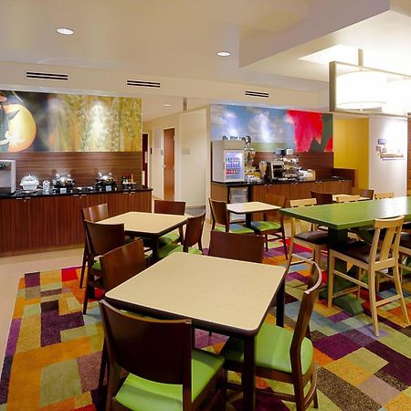 Fairfield Inn And Suites By Marriott Tampa Brandon Exterior foto
