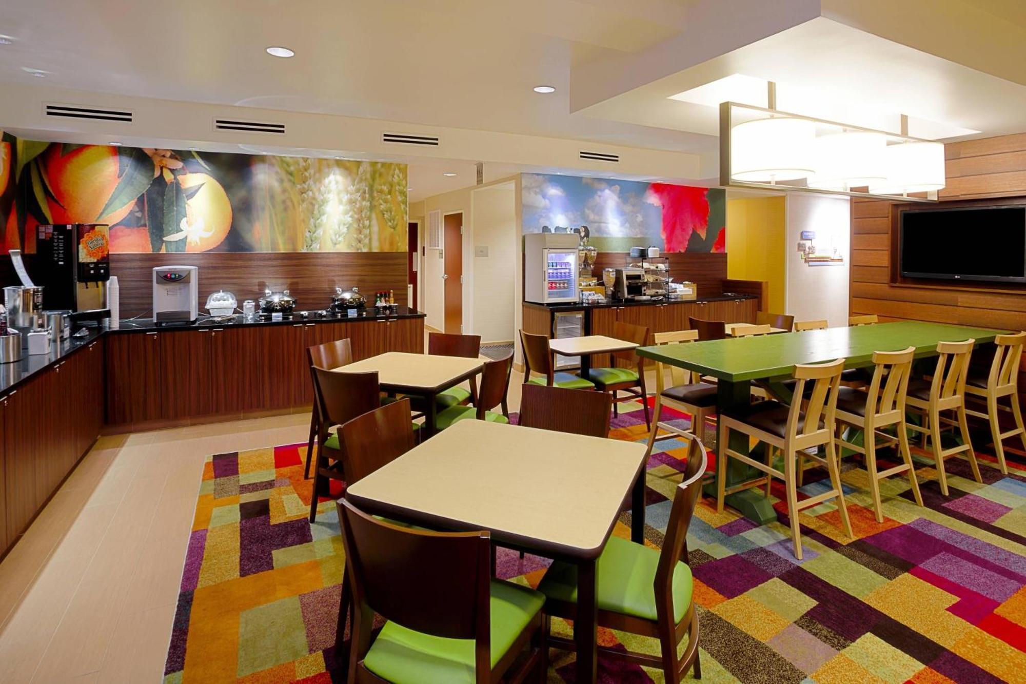 Fairfield Inn And Suites By Marriott Tampa Brandon Exterior foto