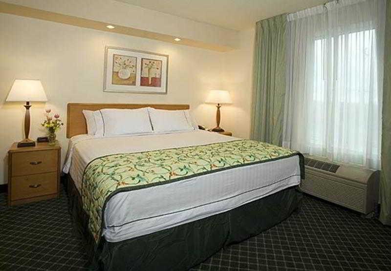 Fairfield Inn And Suites By Marriott Tampa Brandon Quarto foto